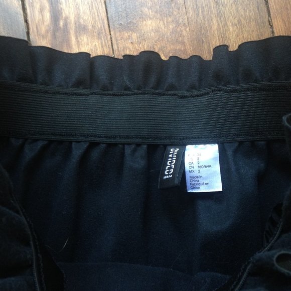 Divided by H&M - Faux Leather Paper-bag Skirt - Picture 7 of 8